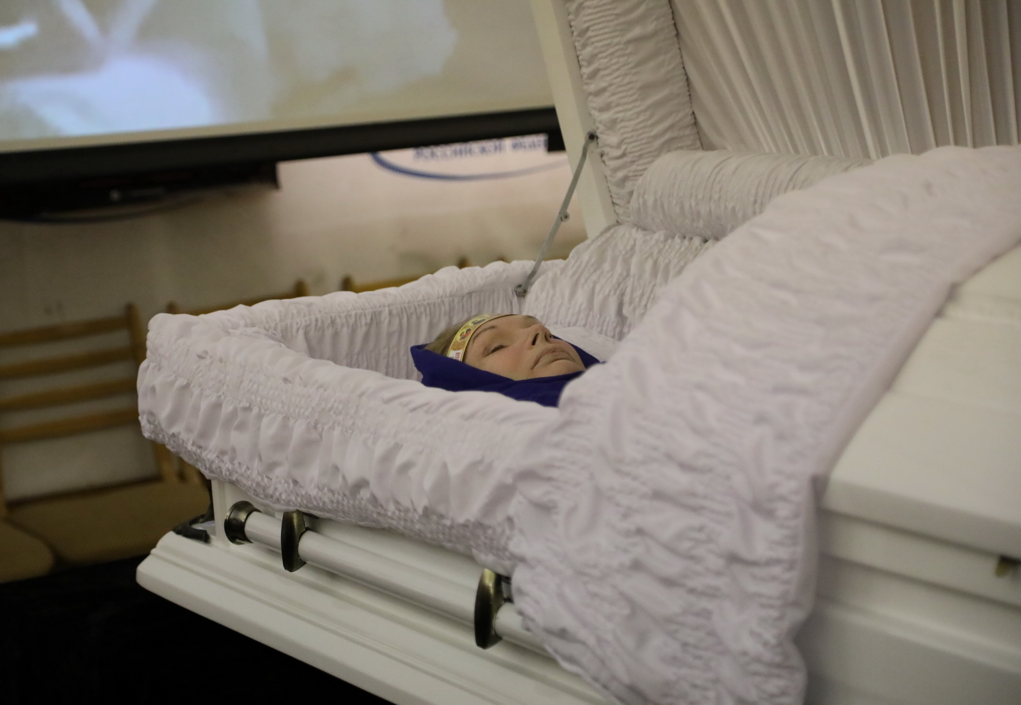 Фото Ребенка Самоубийцы После Похорон