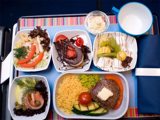 Вкусная еда и Интернет - главное в полёте