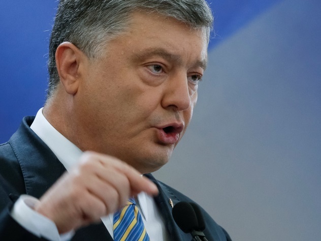 Порошенко попросил Европарламент не пускать депутатов в Крым