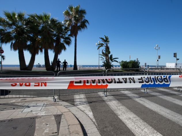 По делу о теракте в Ницце задержали экс-жену боевика и людей из его окружения