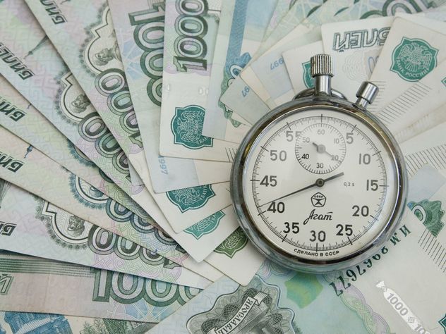 Июль стал для рубля худшим месяцем года