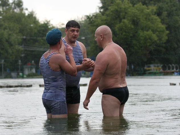 Десантник утонул в пруду в парке Горького, отмечая день ВДВ