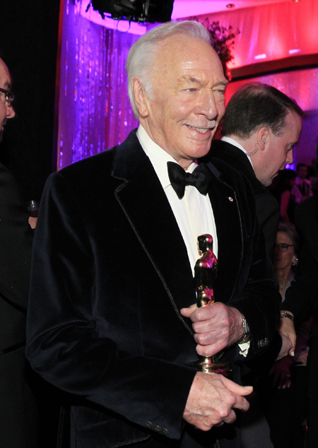 «Оскар» за лучшую мужскую роль второго плана достался 82-летнему Кристоферу Пламмеру. 