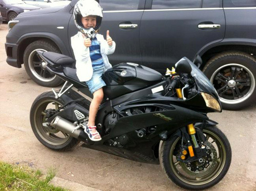 Сын Евгения Плющенко обожает мотоциклы