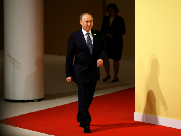 Самолет Путина, направляясь на саммит, сделал крюк в 500 км