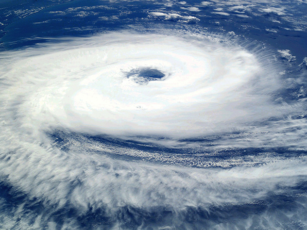 Ураган «Мария» усилился до опасной четвертой категории