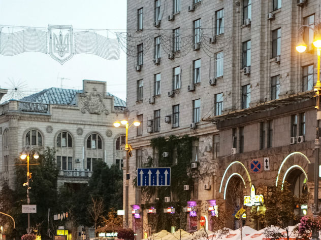 В Киеве разгромили проявивший «неуважение к Майдану» магазин