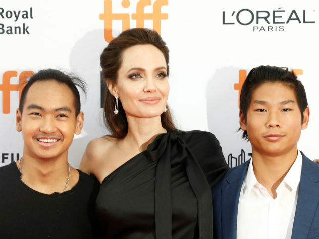 Анджелина Джоли рассказала о замене Брэду Питту