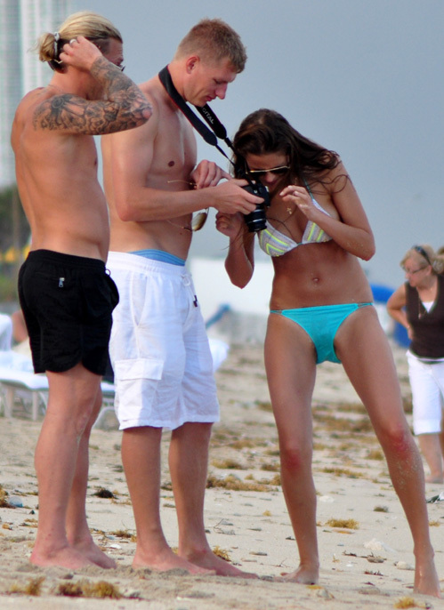 Фото: Андрей Воронин устроил с женой секс-игры на пляже Майами