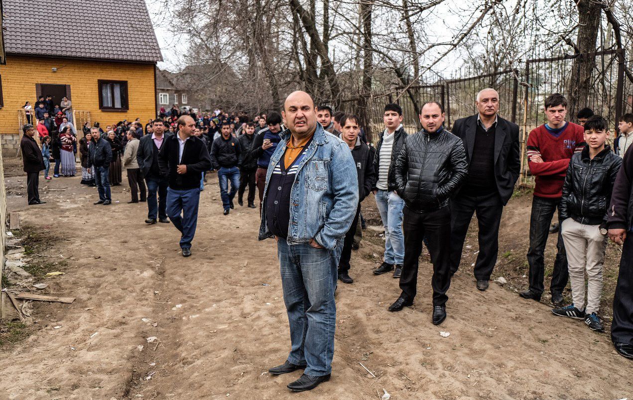 В Плеханово под Тулой показательно разломали один цыганский дом - Экспресс  газета