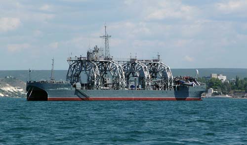 Спасательное судно «Коммуна» в 2009 году. Источник: wikipedia.org