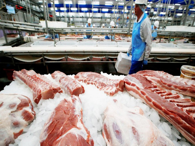 Россия запретила поставки свинины из Белоруссии