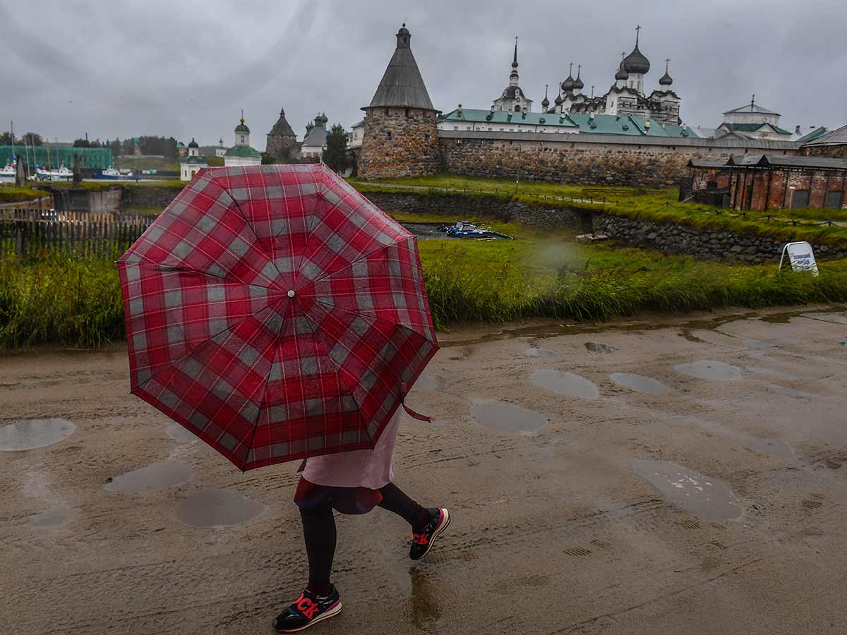 Погода в октябре: предстоят нам и грозы со снегом, и другие аномалии природы