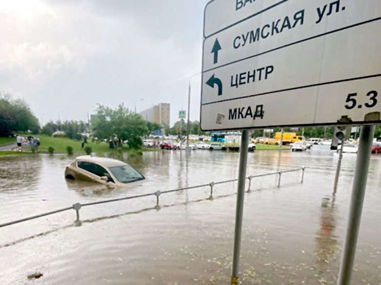 Если машину затопило дождем