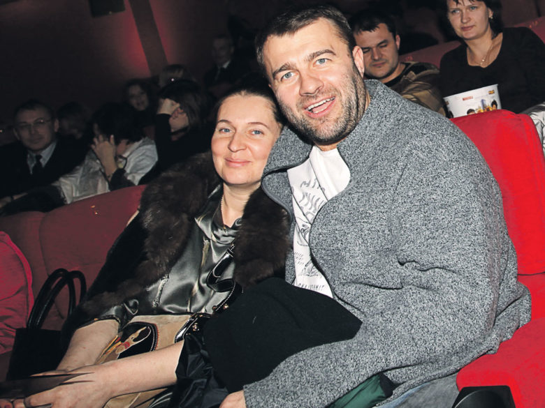 Михаил пореченков с женой фото